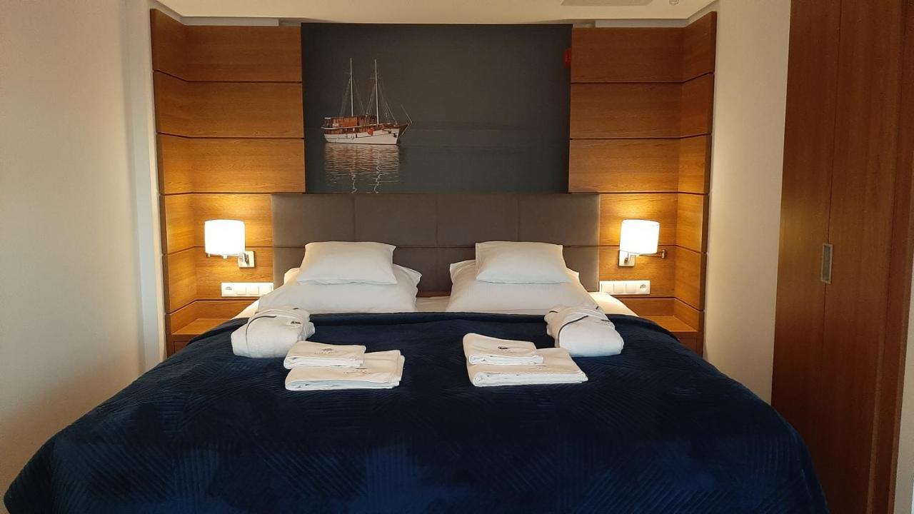 Hotel Skal Medi Spa & Resort ウストロニエ・モルスキエ エクステリア 写真