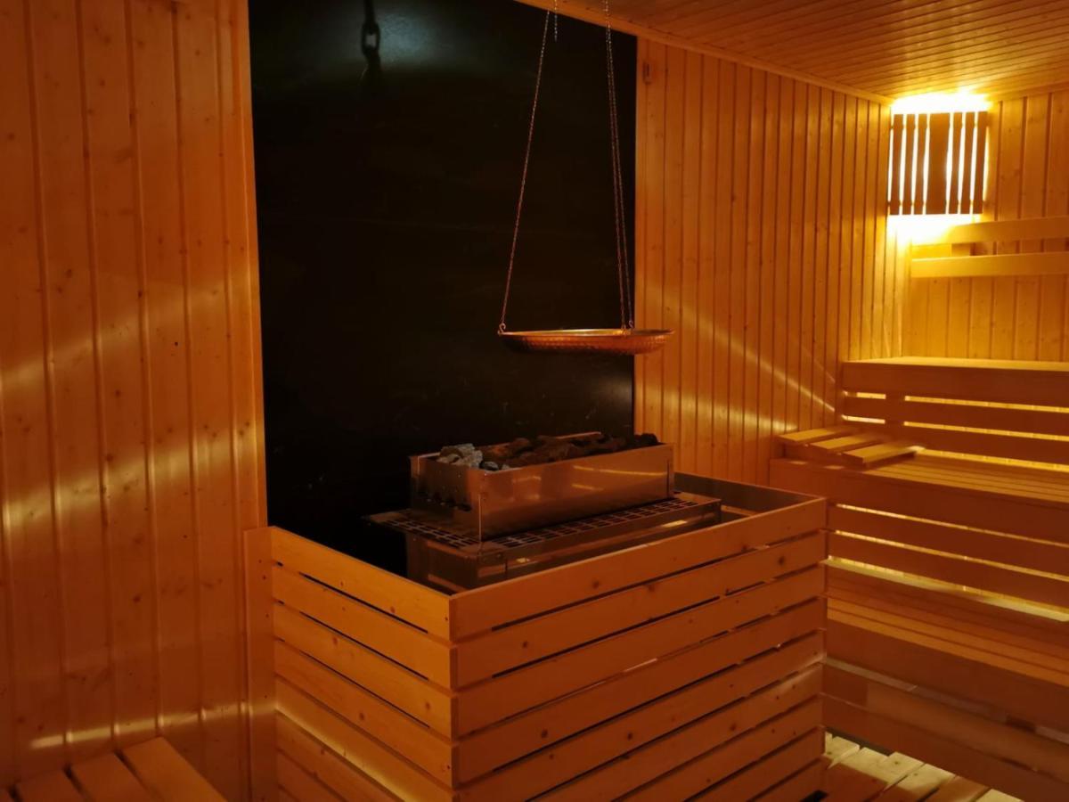 Hotel Skal Medi Spa & Resort ウストロニエ・モルスキエ エクステリア 写真