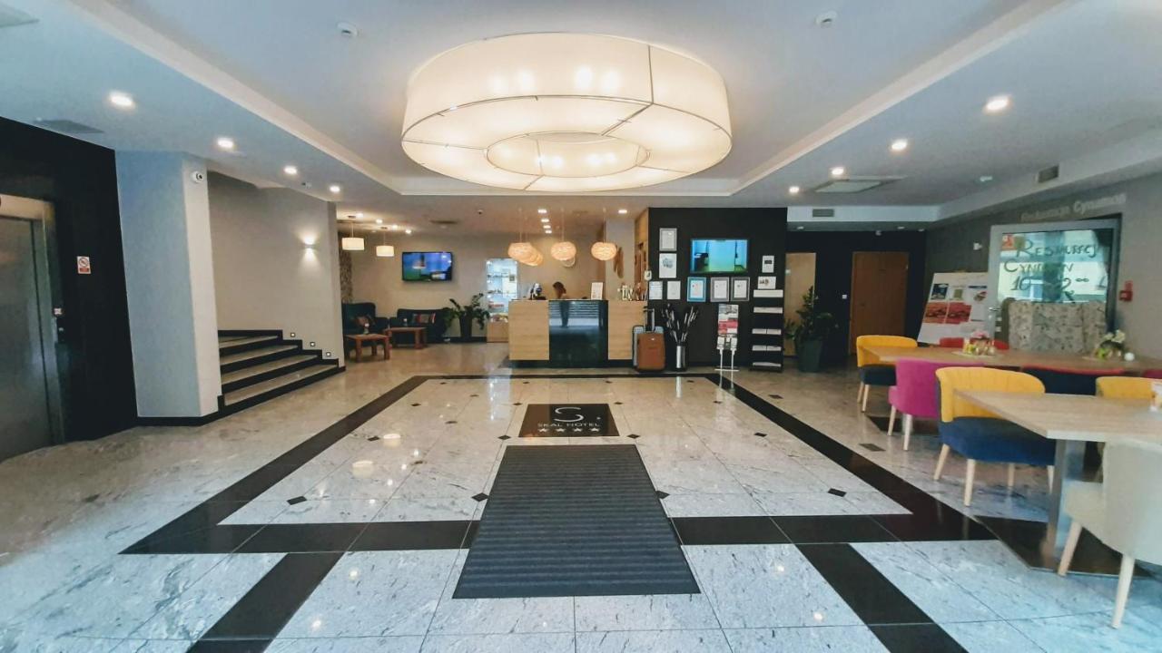 Hotel Skal Medi Spa & Resort ウストロニエ・モルスキエ エクステリア 写真